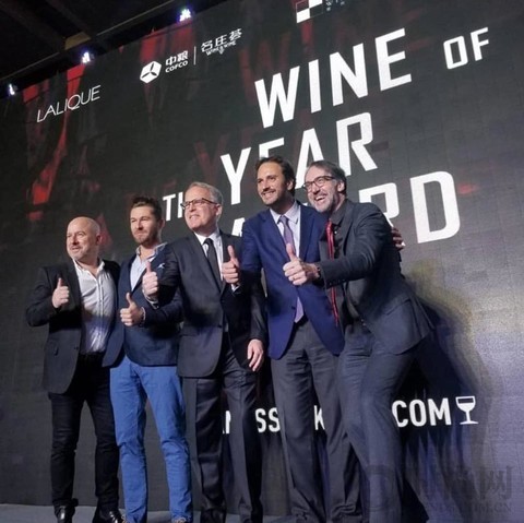 嘉隆酒庄2015年份葡萄酒荣获詹姆斯•萨克林2018年 “年度佳酿之选（Wine of The Year）”奖项
