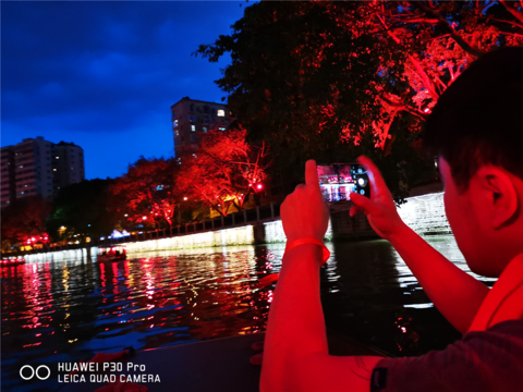 再现“门泊东吴万里船”盛景 华为P30系列定格天府新夜景