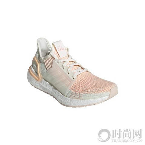 只管去迸发 -- 阿迪达斯推出 UltraBOOST 19 系列跑鞋新配色