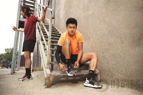 只管去迸發 -- 阿迪達斯推出 UltraBOOST 19 系列跑鞋新配色