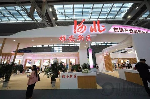 近百家企業再度登陸時尚深圳展，時尚河北服裝靚相紛呈