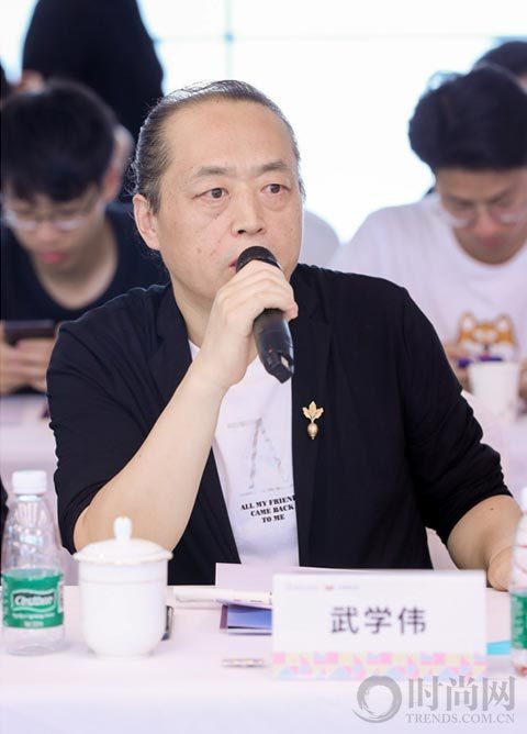 中國(guó)服裝設(shè)計(jì)師協(xié)會(huì)廣東代表處成立暨“時(shí)尚大浪”圓桌沙龍圓滿舉辦