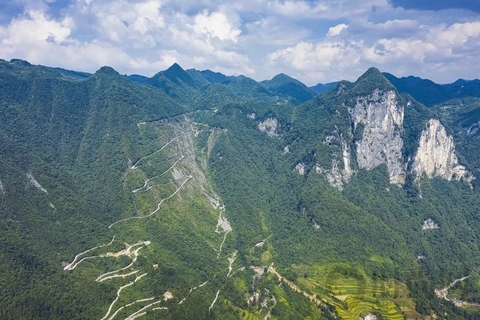 穿行北緯三十度的人間秘境，揭開土司王國的神秘面紗