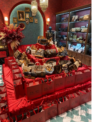北京侬好｜这个冬天三里屯最美的一抹红，是musevie北京店