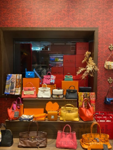北京侬好｜这个冬天三里屯最美的一抹红，是musevie北京店