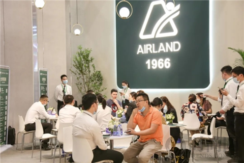 雅蘭深圳展：科技賦能睡眠，國潮引領時尚