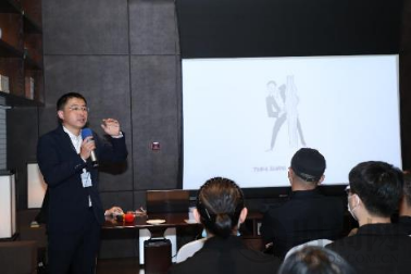 FLOS“光之覺醒”主題新品預(yù)覽亮相北京