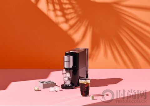 Nespresso濃遇咖啡全新推出限量版椰林樹影風味冰咖啡