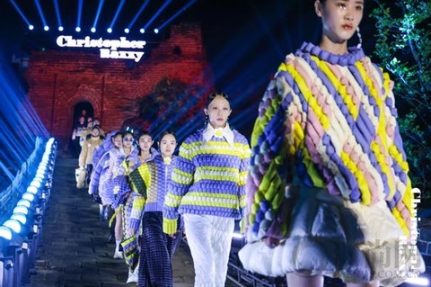 Christopher Raxxy X 时尚集团 28周年限定国潮礼袋