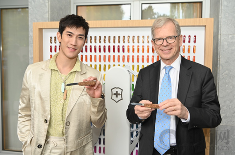 Victorinox 维氏发布 2021 原木攀登者瑞士精神特别版瑞士军刀