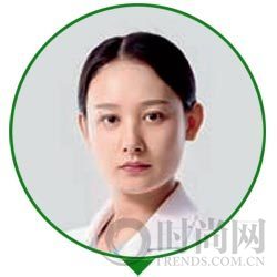 光下無暇肌