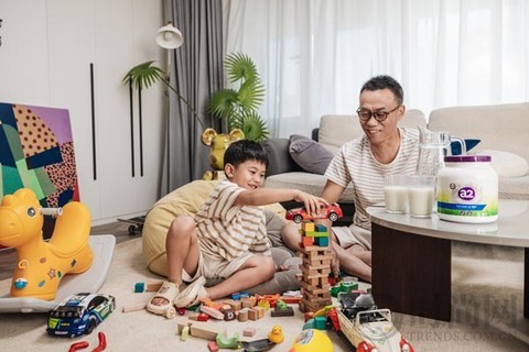 a2紫噸噸，帶60歲父親重回“追風少年”