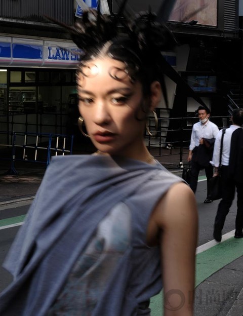 AWICH：以狂热野心 放眼世界的日本嘻哈女王