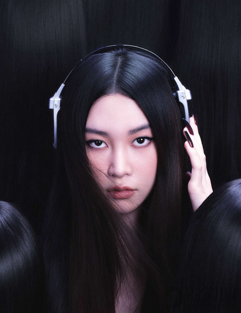 陈嫣冉：梦核世界中开出一朵带刺的花