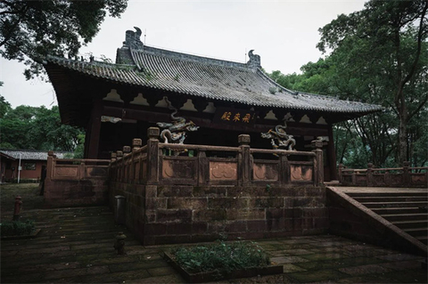 十二时辰里的新与旧——成都