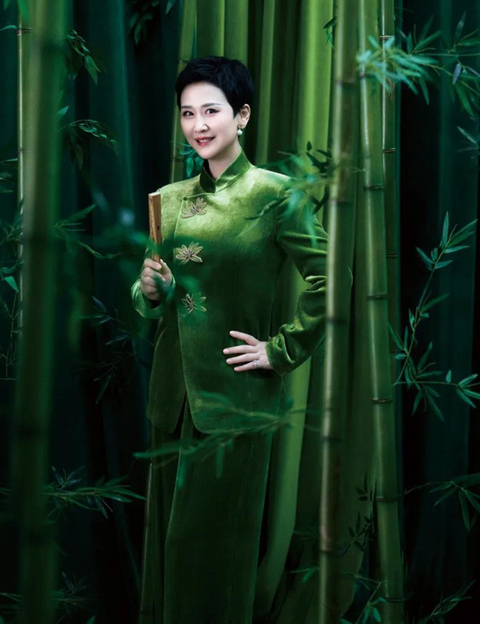 李小琳：从“电力一姐”到诗书画创作，“光明”之旅永不停歇